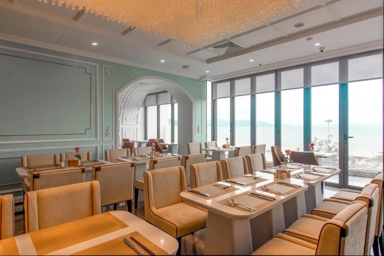 La Vague Hotel Να Τρανγκ