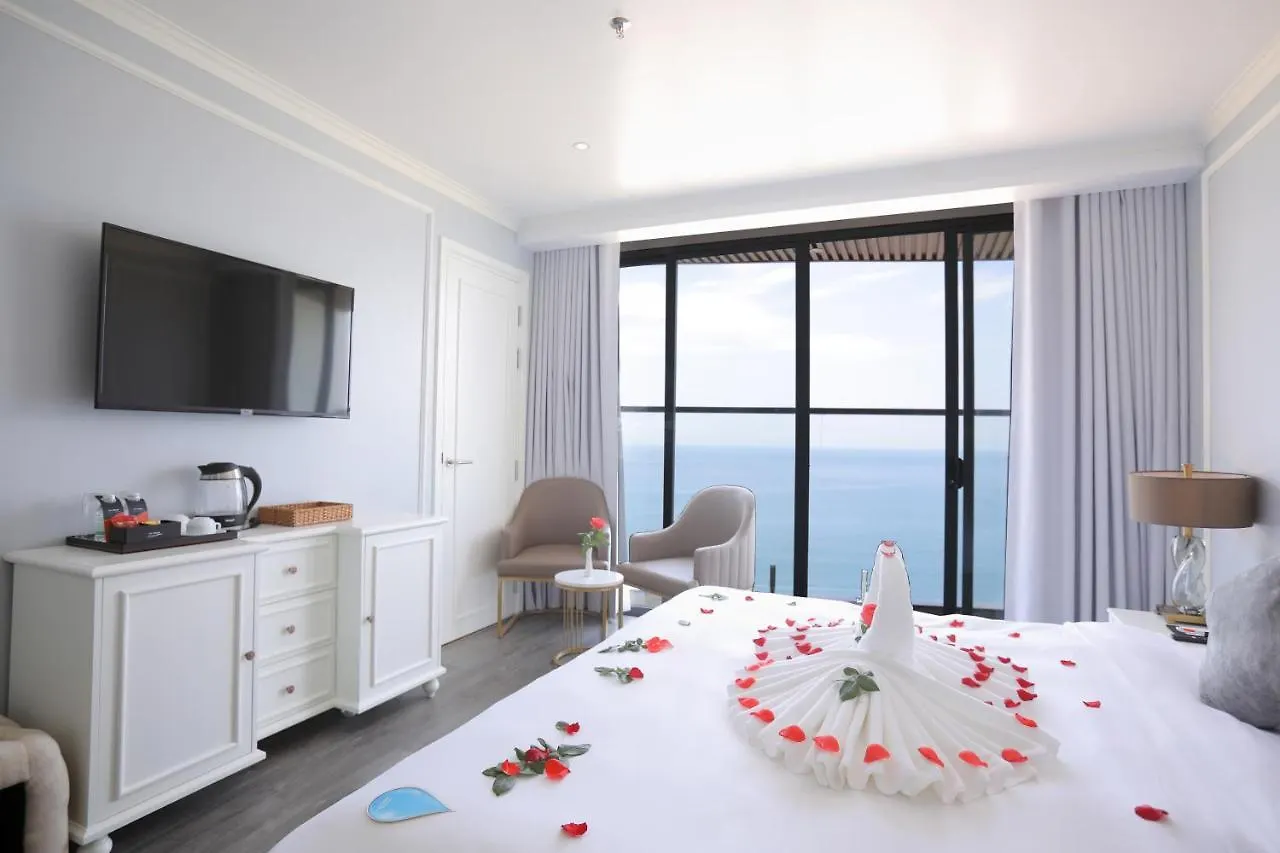 La Vague Hotel Να Τρανγκ