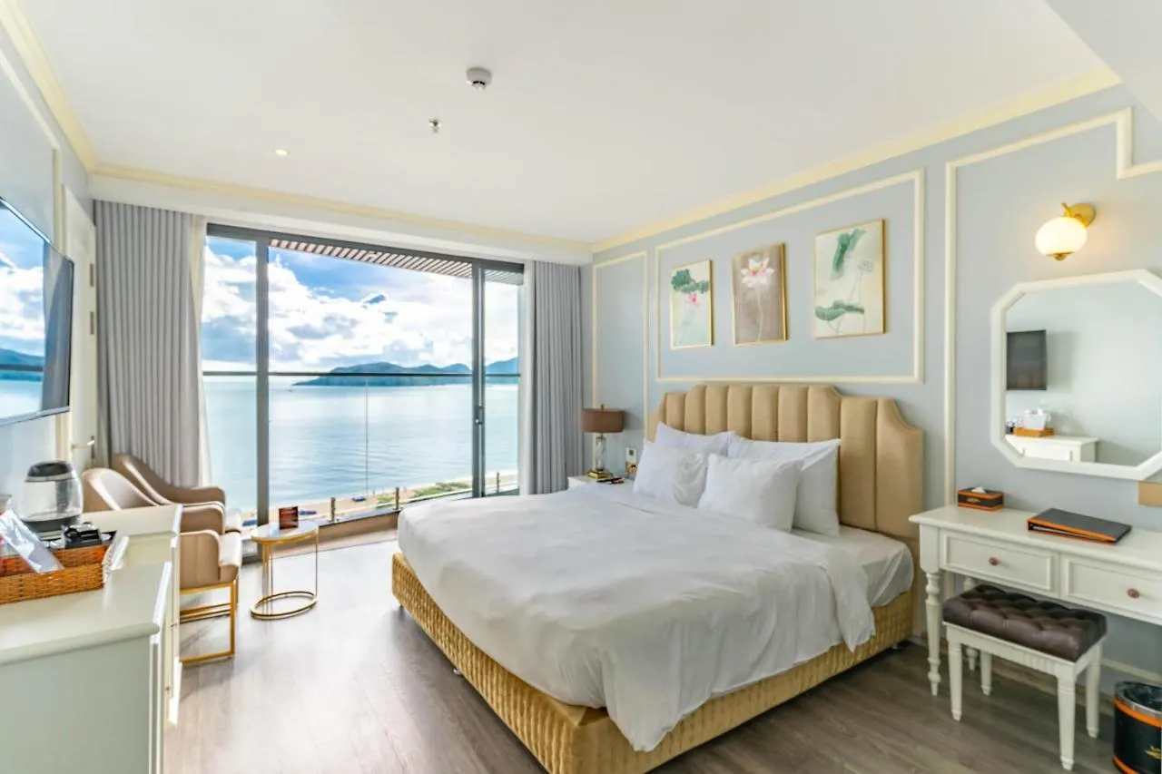 La Vague Hotel Να Τρανγκ