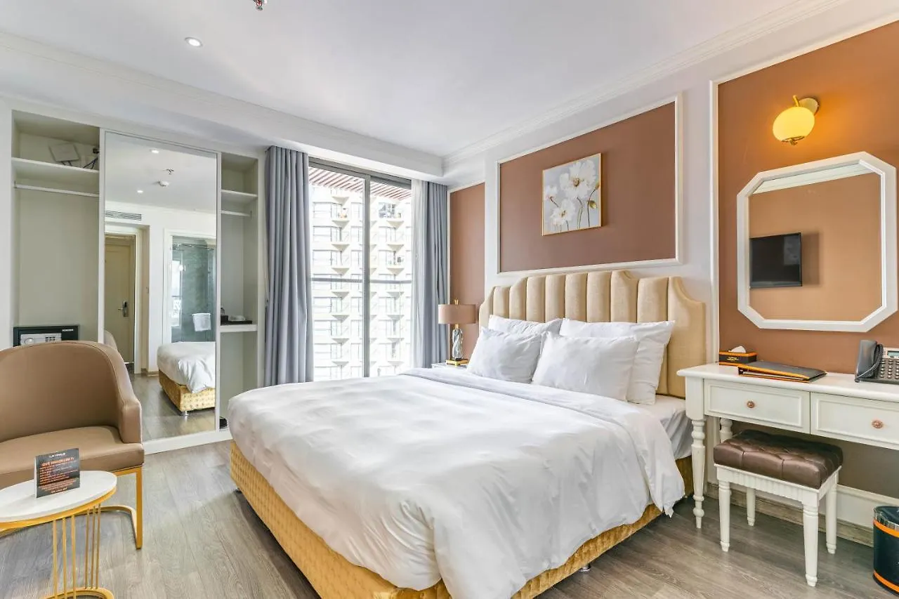 La Vague Hotel Να Τρανγκ