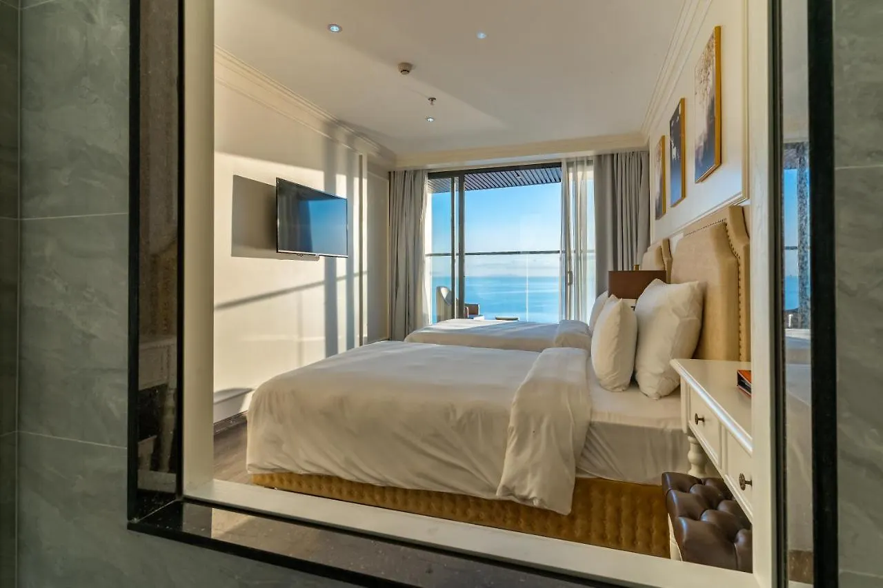 La Vague Hotel Να Τρανγκ