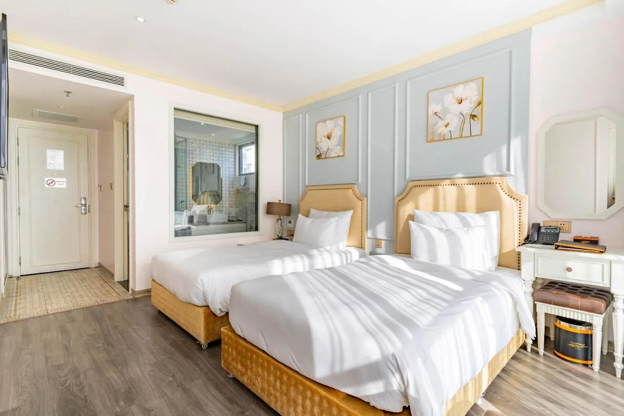 La Vague Hotel Να Τρανγκ