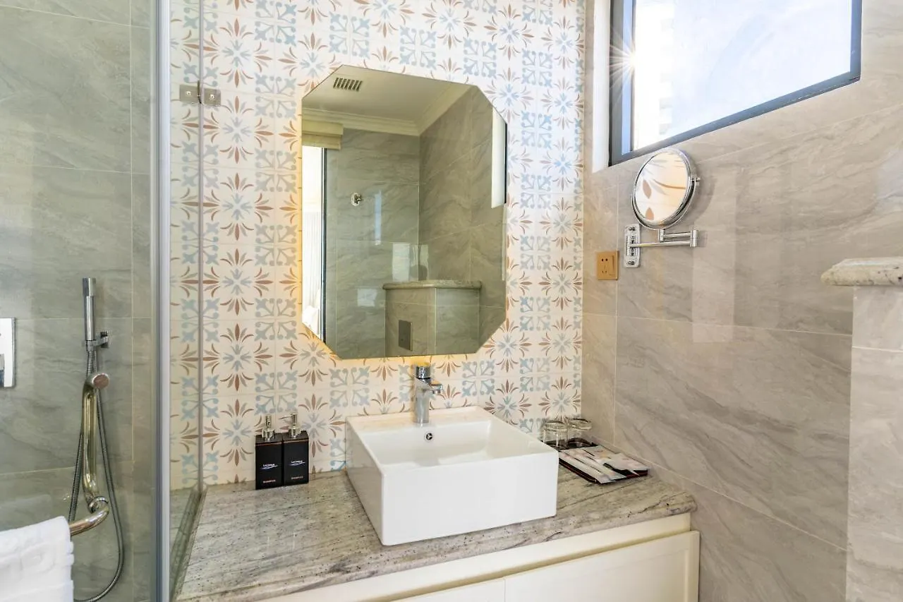La Vague Hotel Να Τρανγκ
