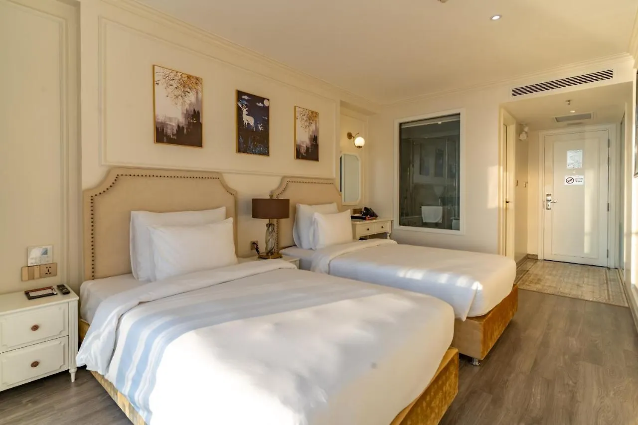 La Vague Hotel Να Τρανγκ