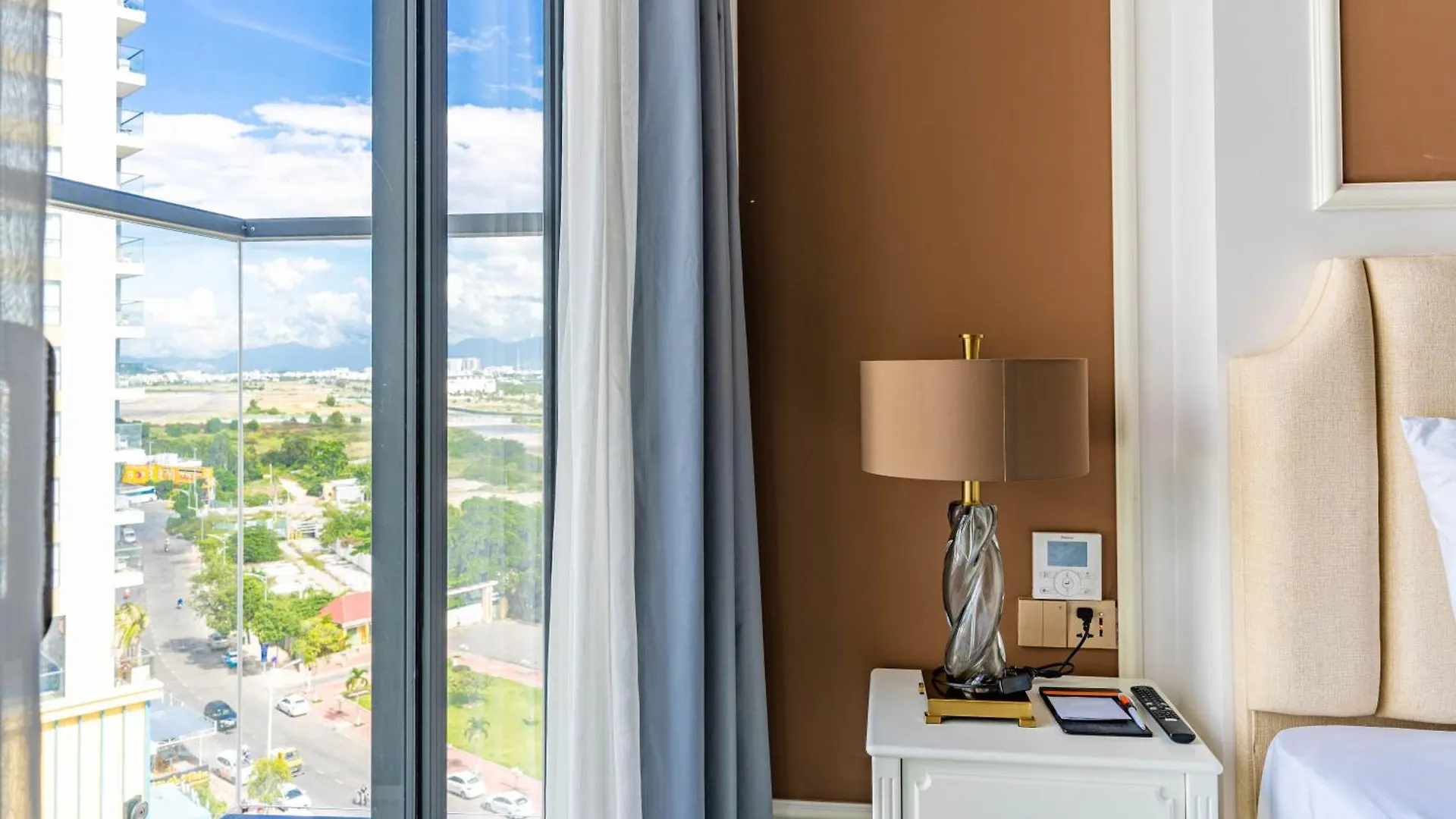 La Vague Hotel Να Τρανγκ