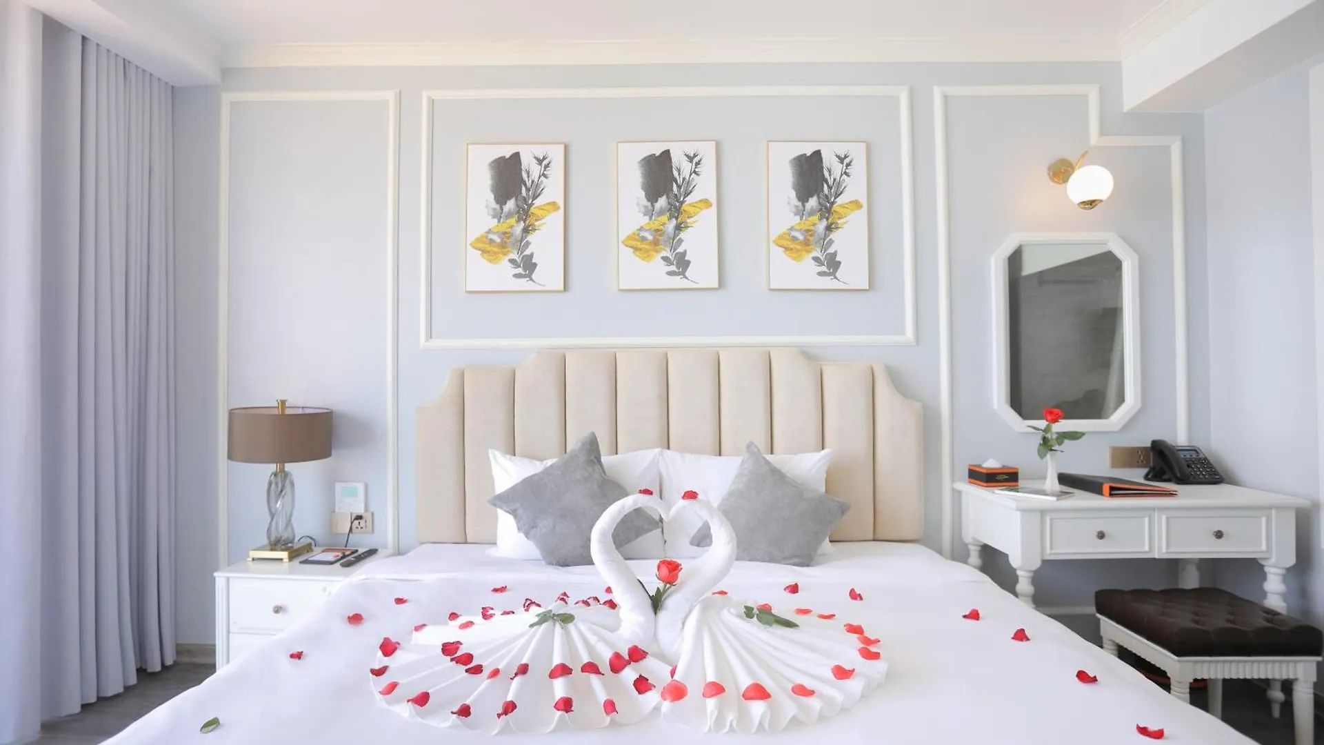 La Vague Hotel Να Τρανγκ