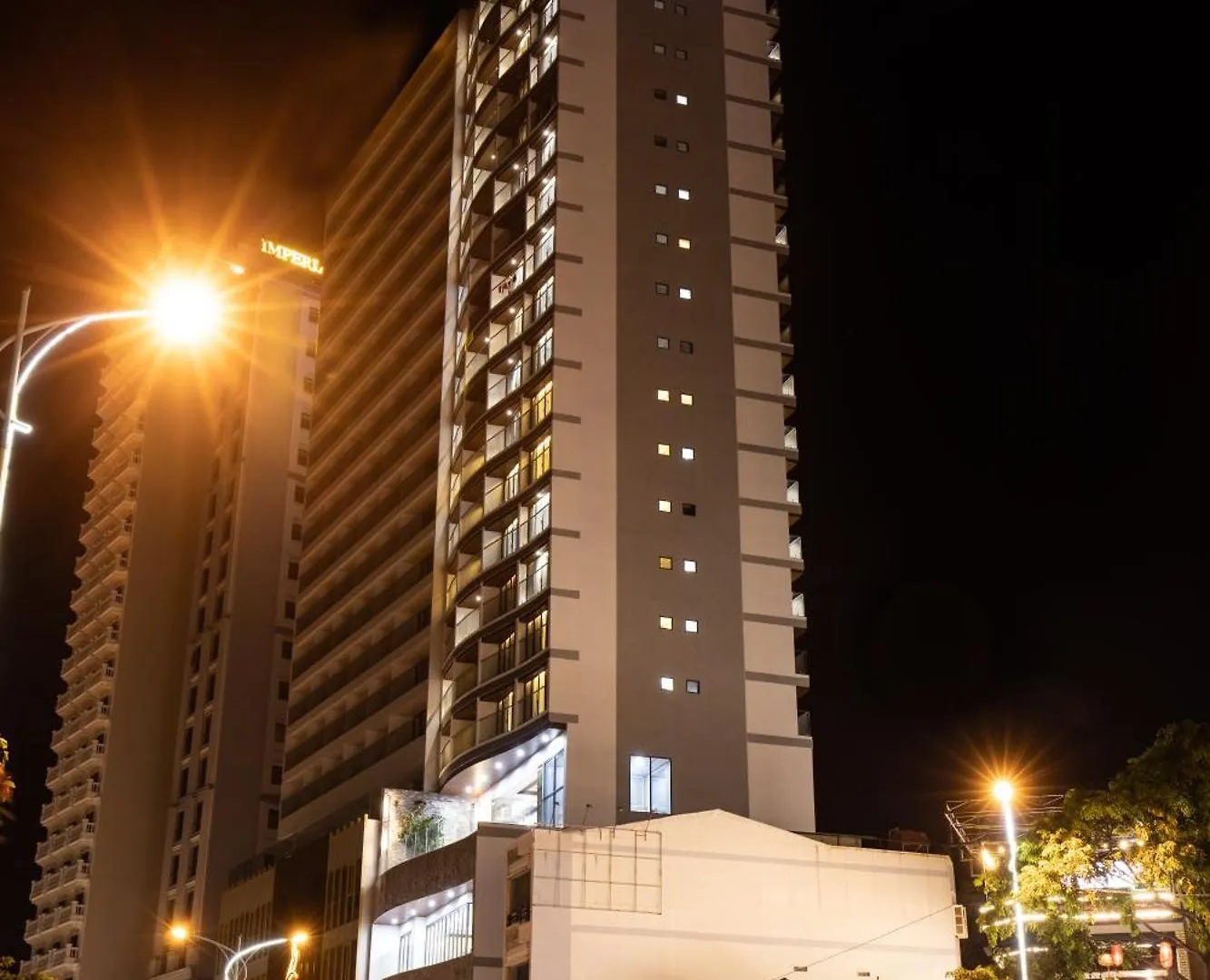 La Vague Hotel Να Τρανγκ