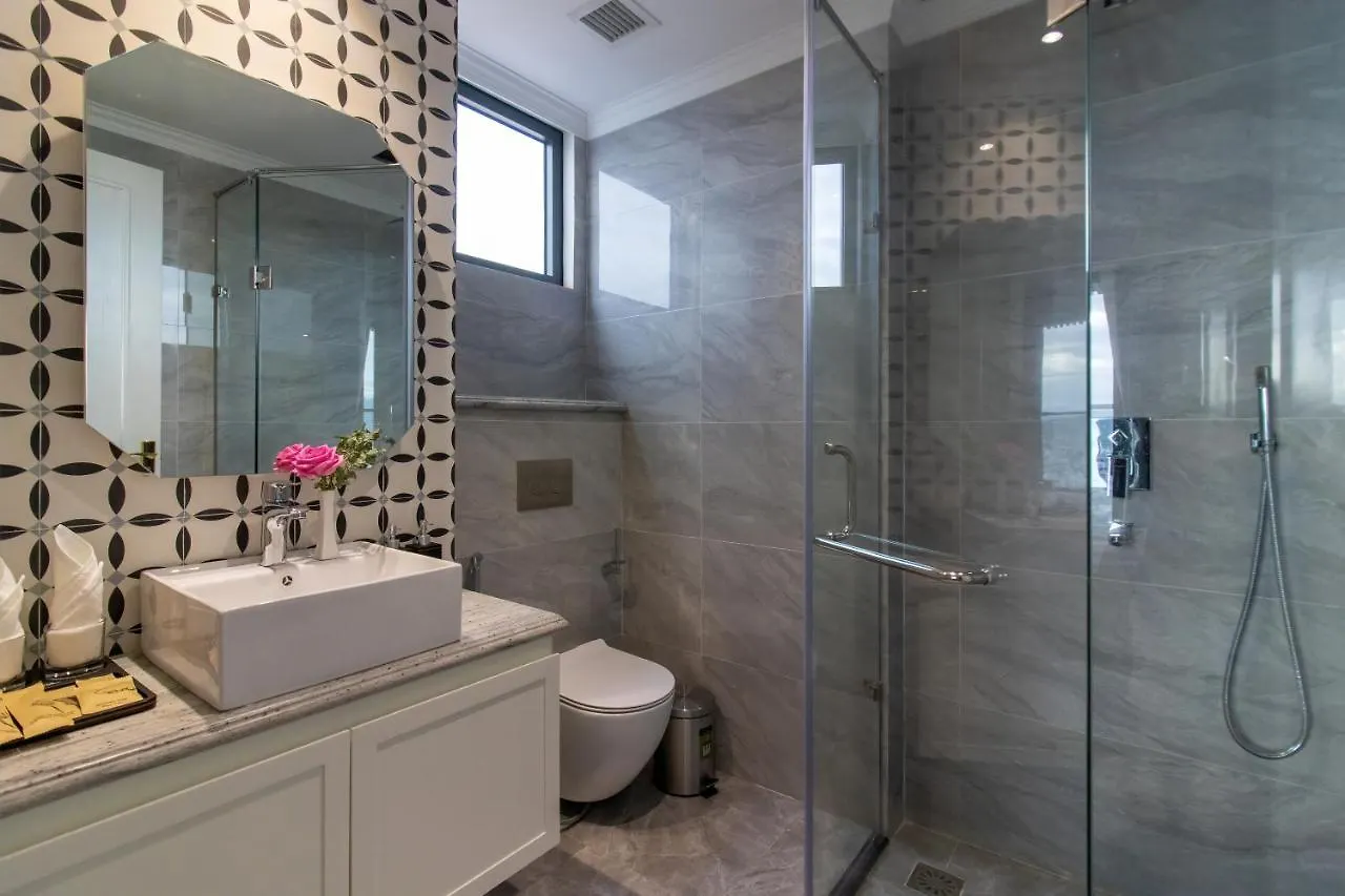 La Vague Hotel Nha Trang 4*,