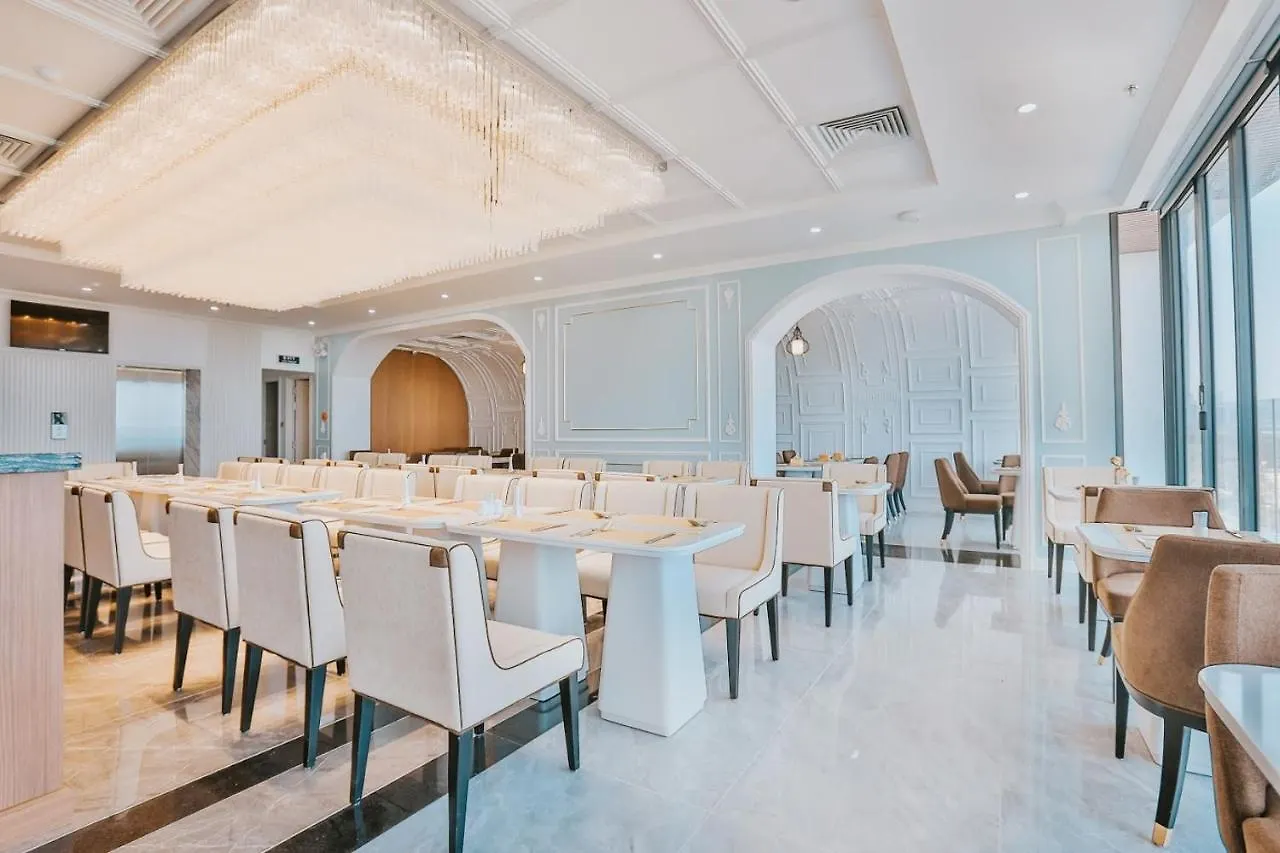 La Vague Hotel Nha Trang 4*,
